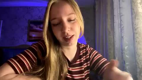 Snapshot of tammiglembocki chatting on 06-27-26, 10:20 Jenny online show from 06-27-26, 10:20