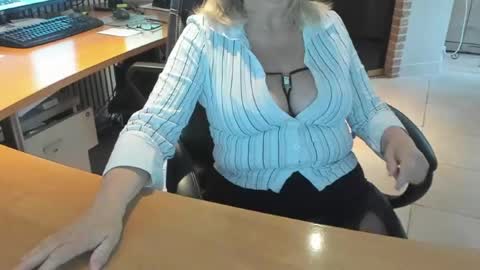Tammy online show from 05-04-26, 08:21