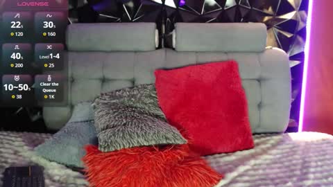 Snapshot of tammysutra chatting on 03-15-26, 03:29 Tammy sutra online show from 03-15-26, 03:29