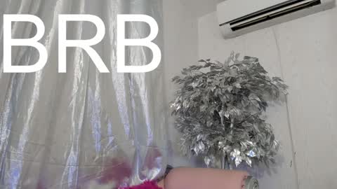 Snapshot of tamyeliot chatting on 12-17-24, 06:56 Tamy online show from 12-17-24, 06:56