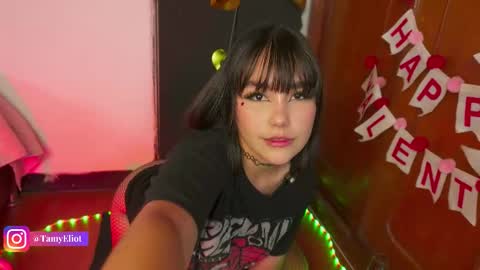 Snapshot of tamyeliot chatting on 09-25-25, 03:21 Tamy online show from 09-25-25, 03:21