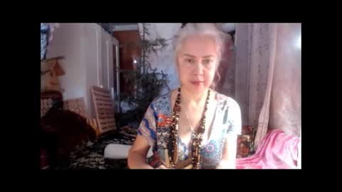 Milena online show from 10-22-25, 05:08