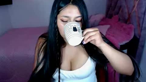 Snapshot of tania_rendon1 chatting on 02-21-25, 11:21 Tania online show from 02-21-25, 11:21