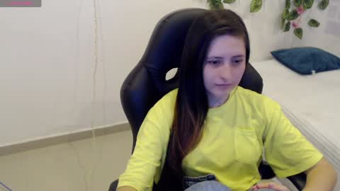 Snapshot of taniadevil_69 chatting on 12-18-24, 03:11 Tania online show from 12-18-24, 03:11