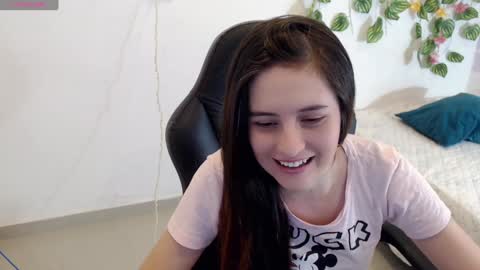 Snapshot of taniadevil_69 chatting on 12-26-24, 04:47 Tania online show from 12-26-24, 04:47