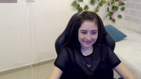 Snapshot of taniadevil_69 chatting on 01-23-25, 03:01 Tania online show from 01-23-25, 03:01