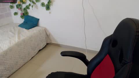 Snapshot of taniadevil_69 chatting on 03-08-25, 05:22 Tania online show from 03-08-25, 05:22