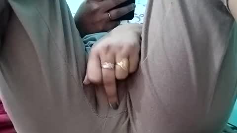 taniya_roy4628 online show from 06-09-26, 09:32