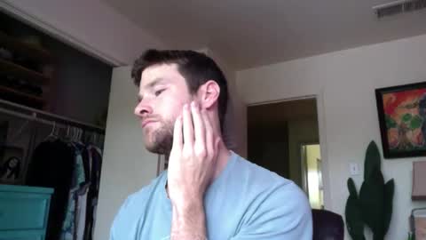 Dr. Love online show from 05-01-26, 04:33