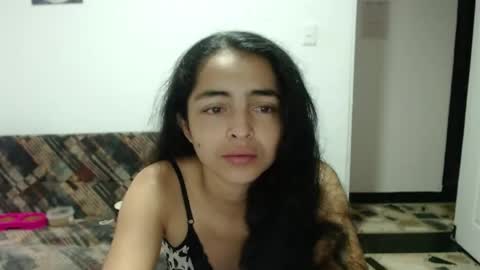 Snapshot of tantricroots chatting on 05-17-26, 12:23 Angeline Follow online show from 05-17-26, 12:23