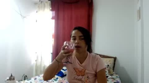 Snapshot of tantricroots chatting on 07-01-26, 10:31 Angeline Follow online show from 07-01-26, 10:31