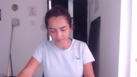 Snapshot of tantricroots chatting on 07-09-26, 05:28 Angeline Follow online show from 07-09-26, 05:28