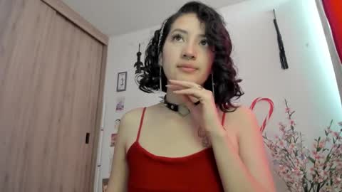 Snapshot of tanya_worldbondage chatting on 12-19-24, 01:40 tanya online show from 12-19-24, 01:40