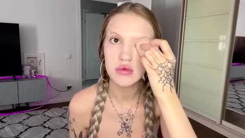 Alisa online show from 02-04-26, 11:05