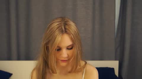 Naomi online show from 09-12-25, 07:08