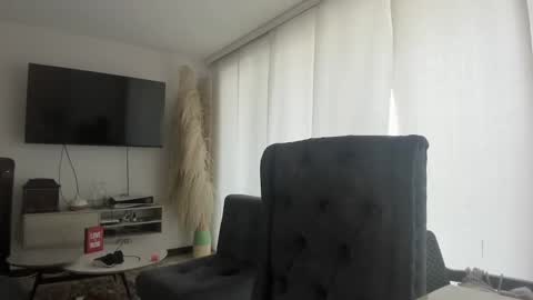 tara__ online show from 10-09-25, 05:44