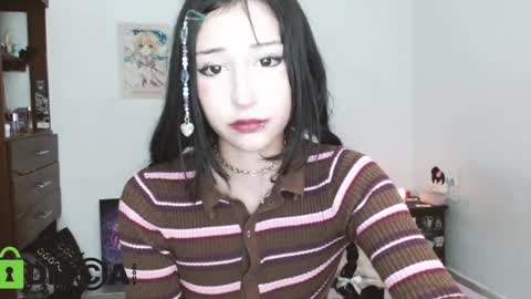 Snapshot of tara_tetsu chatting on 02-11-25, 03:50 xemy Please help me to reach 1000 thumbs up online show from 02-11-25, 03:50