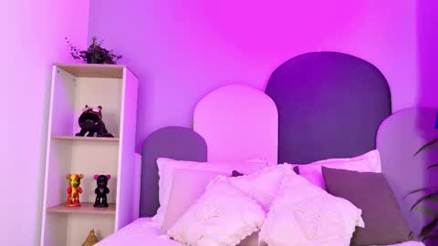 taracarsonn online show from 05-03-26, 03:34