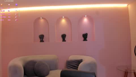 Tara Lawrence online show from 12-20-25, 05:36