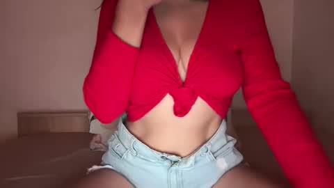 Snapshot of tarcymoon chatting on 05-14-26, 05:36 tracypussy online show from 05-14-26, 05:36