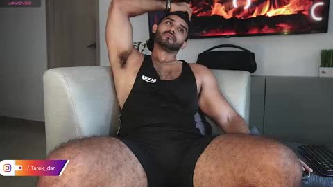 Tarek online show from 11-21-25, 03:22