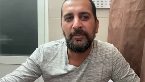 Snapshot of tarkan198 chatting on 10-04-25, 05:22 tarkan198 online show from 10-04-25, 05:22