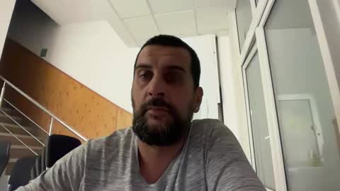 Snapshot of tarkan198 chatting on 10-05-25, 07:23 tarkan198 online show from 10-05-25, 07:23