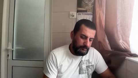 Snapshot of tarkan198 chatting on 10-13-25, 11:32 tarkan198 online show from 10-13-25, 11:32