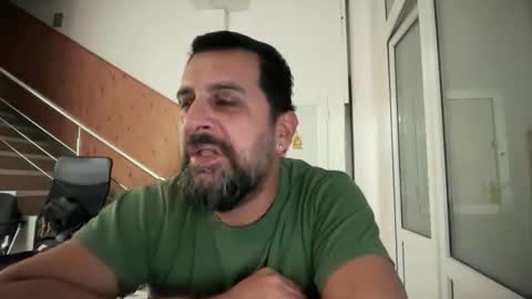 Snapshot of tarkan198 chatting on 11-10-25, 06:51 tarkan198 online show from 11-10-25, 06:51