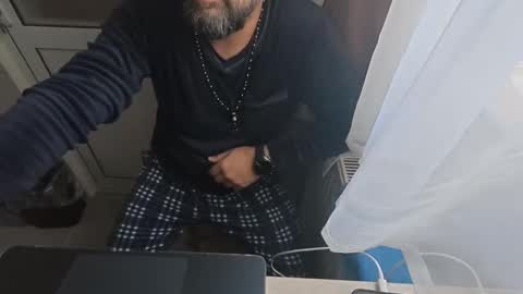 tarkan198 online show from 11-30-25, 07:12