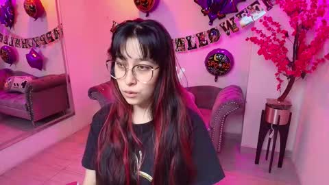 Snapshot of tarly_matches chatting on 10-25-25, 11:51 Tarly online show from 10-25-25, 11:51