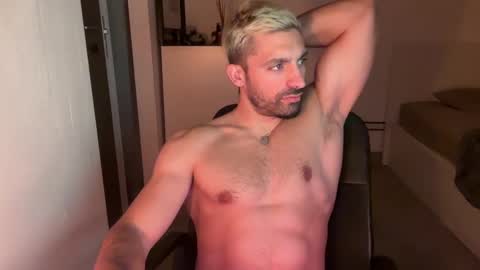 tarquit8 online show from 10-02-25, 09:22