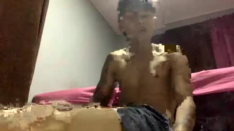 tarren_boys online show from 12-23-24, 01:08
