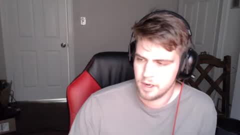Snapshot of tarus333 chatting on 12-14-24, 07:46 tarus333 online show from 12-14-24, 07:46