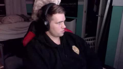 tarus333 online show from 11-03-25, 01:19