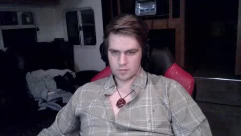 tarus333 online show from 12-04-25, 07:50