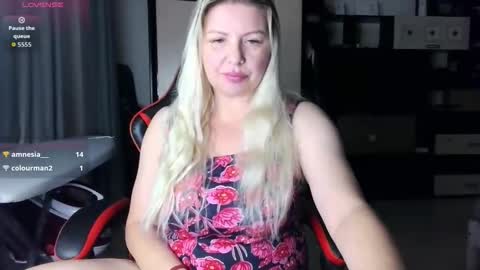 Tasha  Moon online show from 10-15-25, 03:34