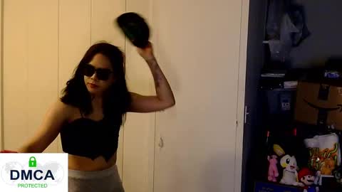 TashaKai online show from 01-16-25, 03:46