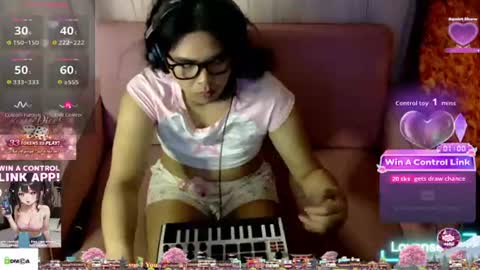 Snapshot of tashakai chatting on 07-10-26, 02:30 TashaKai online show from 07-10-26, 02:30
