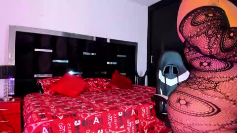 tashasant online show from 10-18-25, 11:38