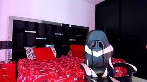 tashasant online show from 10-20-25, 08:42