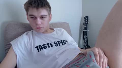 tasteithorny online show from 05-12-26, 05:37