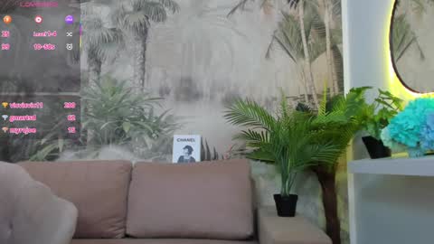 Snapshot of tasteofdivine chatting on 01-25-25, 04:35 tasteofdivine online show from 01-25-25, 04:35