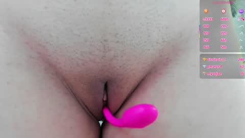 Snapshot of tasteofdivine chatting on 01-25-25, 07:39 tasteofdivine online show from 01-25-25, 07:39