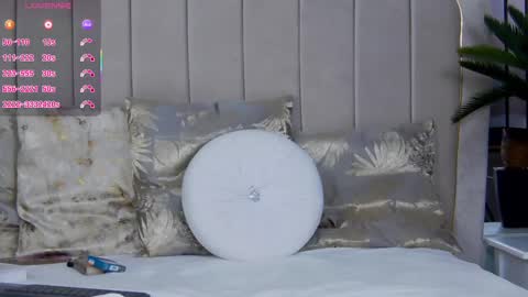 Snapshot of tasteofdivine chatting on 02-19-25, 02:44 tasteofdivine online show from 02-19-25, 02:44