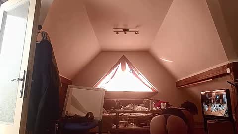 ass to fuck online show from 03-18-26, 06:44