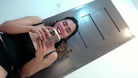 Vannesa online show from 09-29-25, 08:46