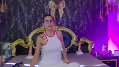 TastyPatricia online show from 01-18-25, 08:20