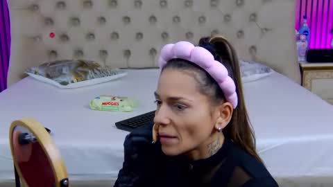 TastyPatricia online show from 12-17-25, 07:03