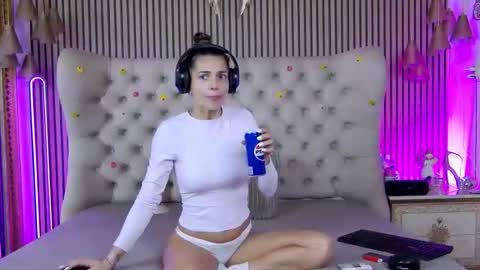 TastyPatricia online show from 01-16-26, 10:52